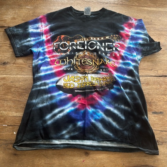 FOREIGNER & WHITESNAKE 2018 Tour Shirt M - Picture 1 of 6